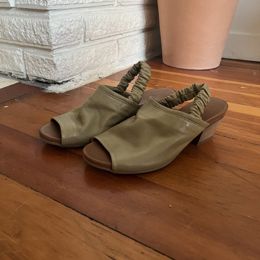 Bueno Shoes Heeled Sandals, size 37